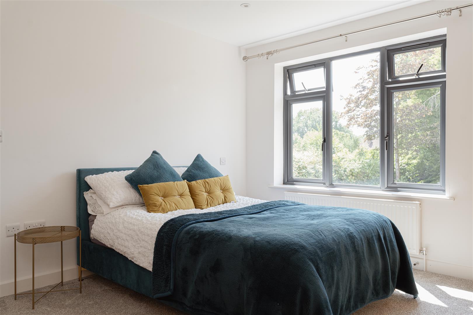 Horsham Road, Holmwood, Dorking