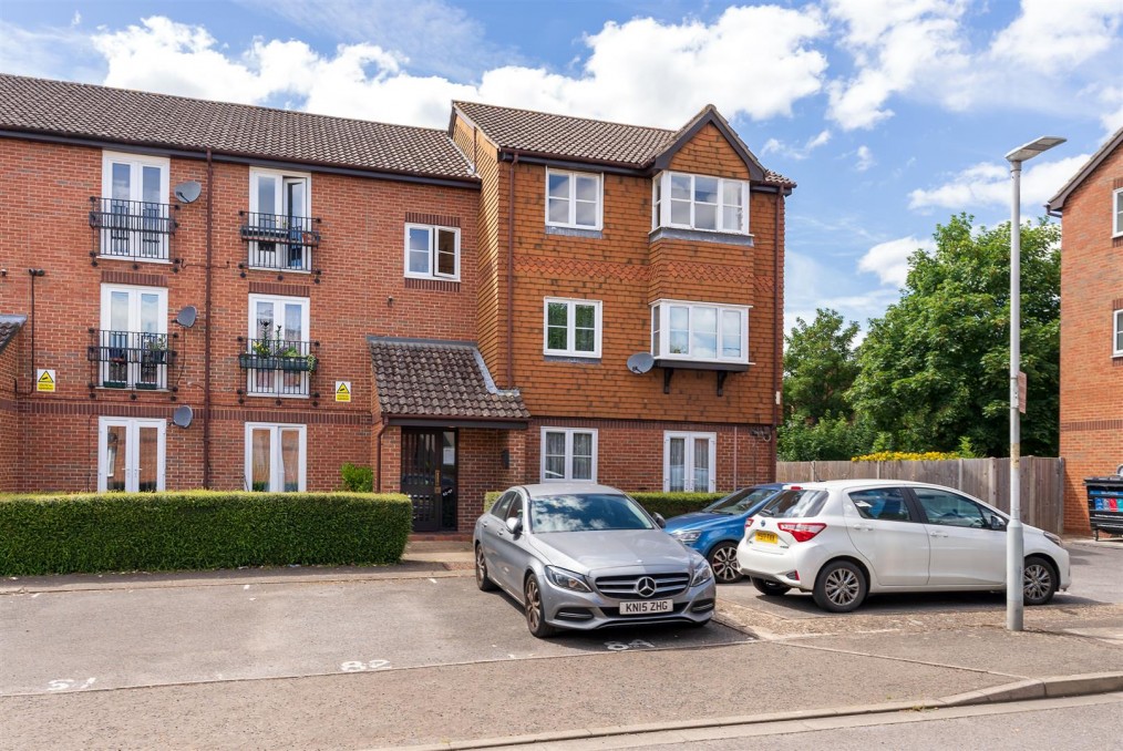 Knowles Close, Yiewsley, West Drayton