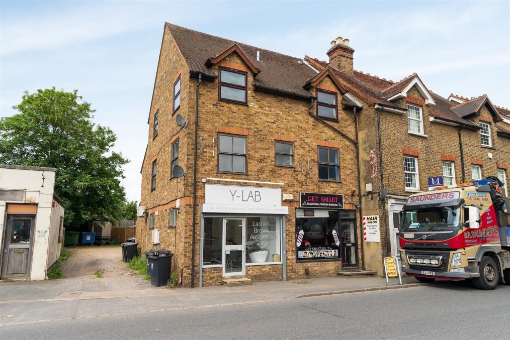 High Street, Iver