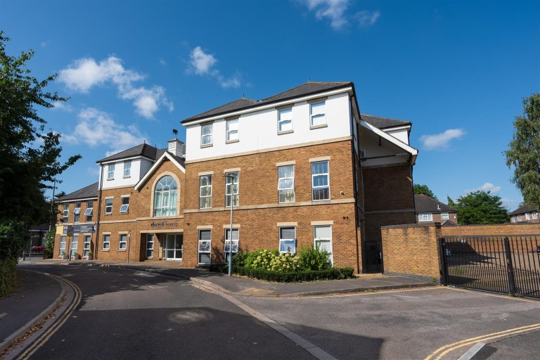 Meadowlea Close, Harmondsworth