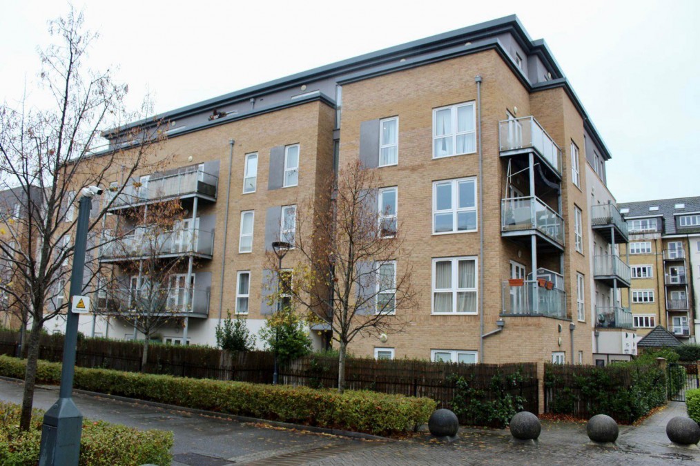 Kew Apartments, Wintergreen Boulevard, West Drayton