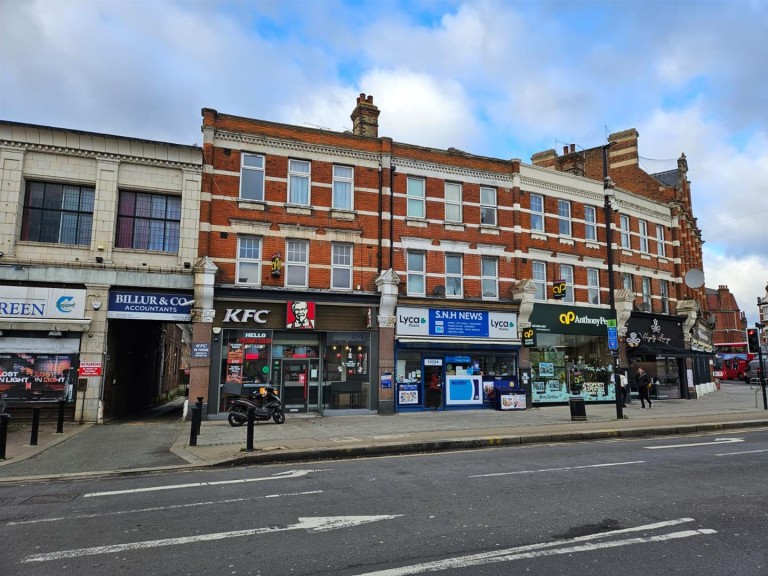 Palmers Green N13