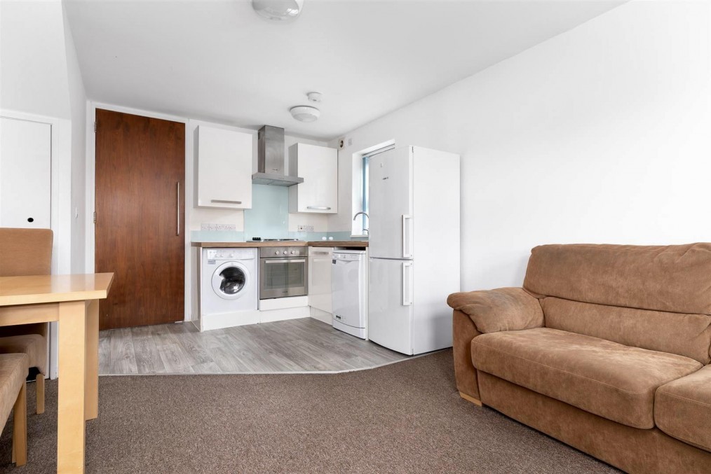 Bath Road, Longford, West Drayton