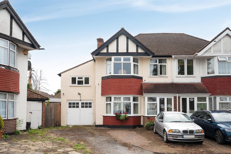 Drayton Gardens, West Drayton