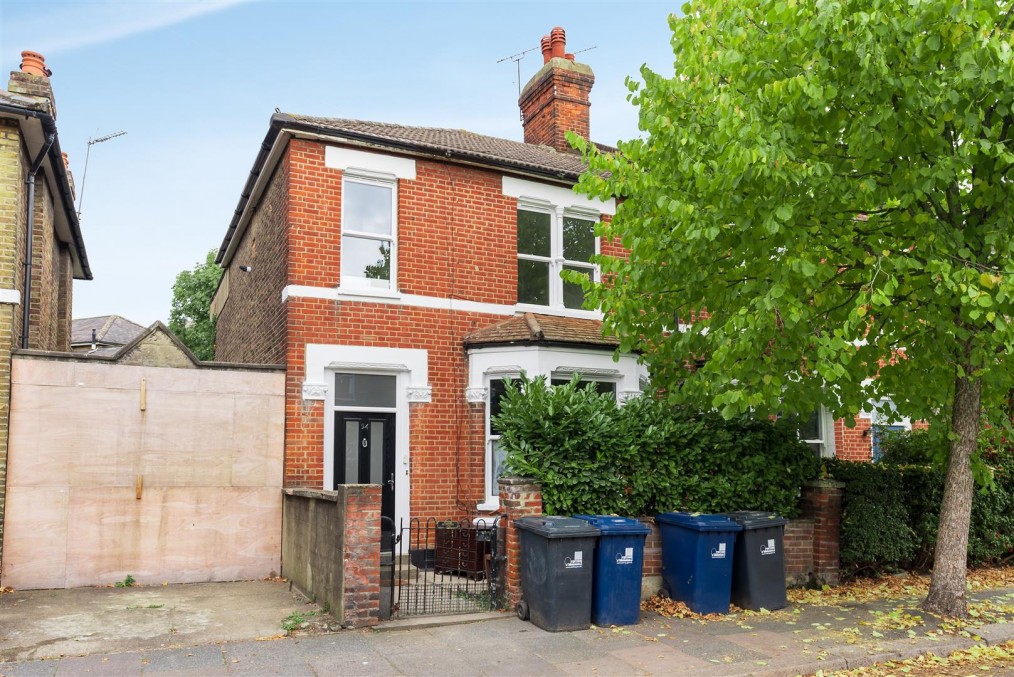 Mill Hill Road, Acton