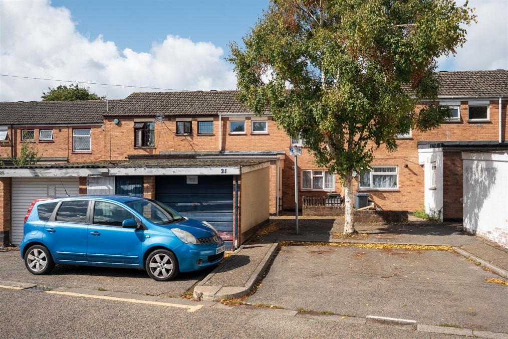 Bosanquet Close, Cowley