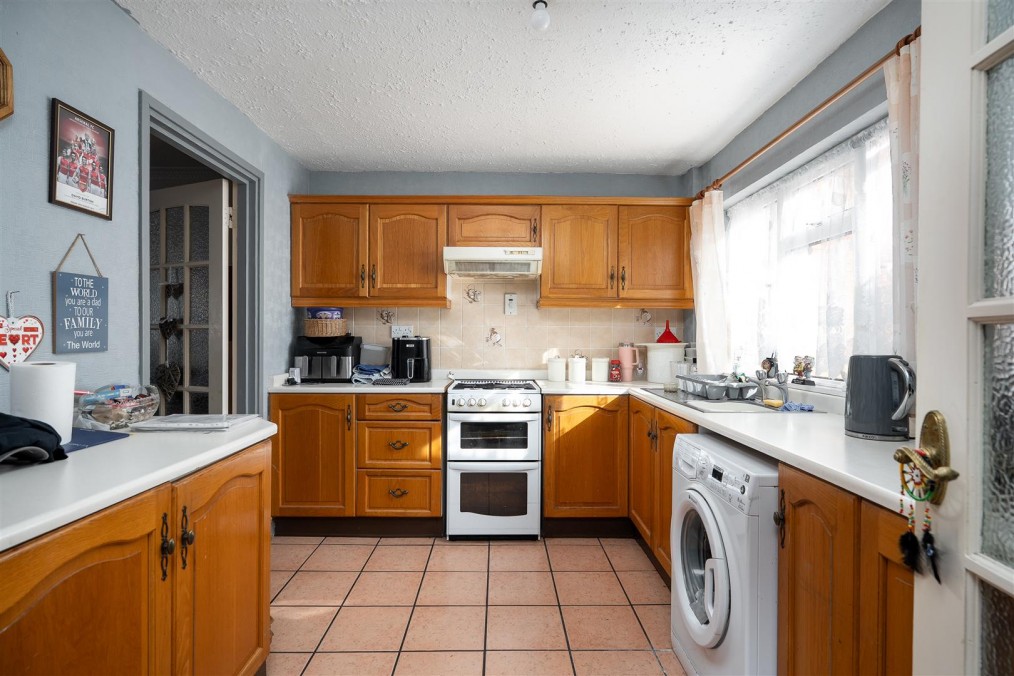 Bosanquet Close, Cowley