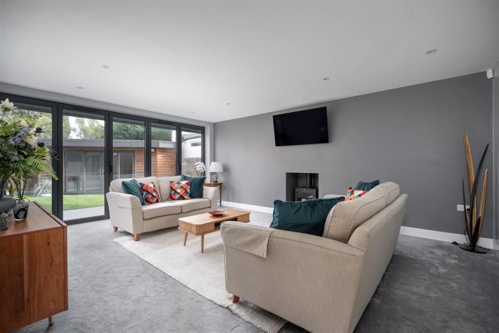 Lawn Avenue, West Drayton