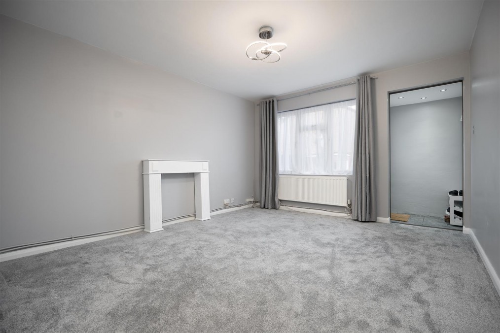 Pippins Close, West Drayton