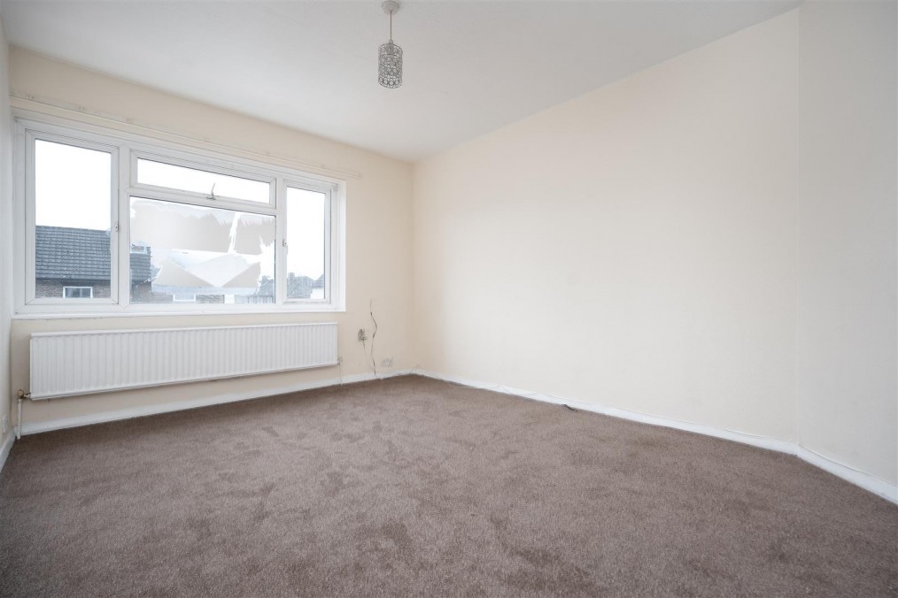 Rochester Parade, High Street, Feltham