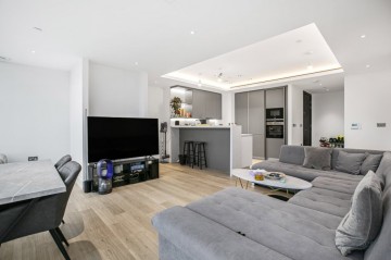 Bollinder Place, Islington, London, EC1V