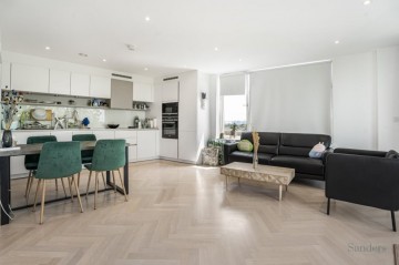 Sterling Way, Islington, London, N7