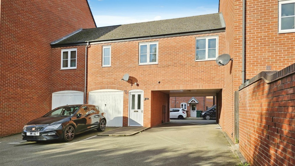 Foss Road, Hilton