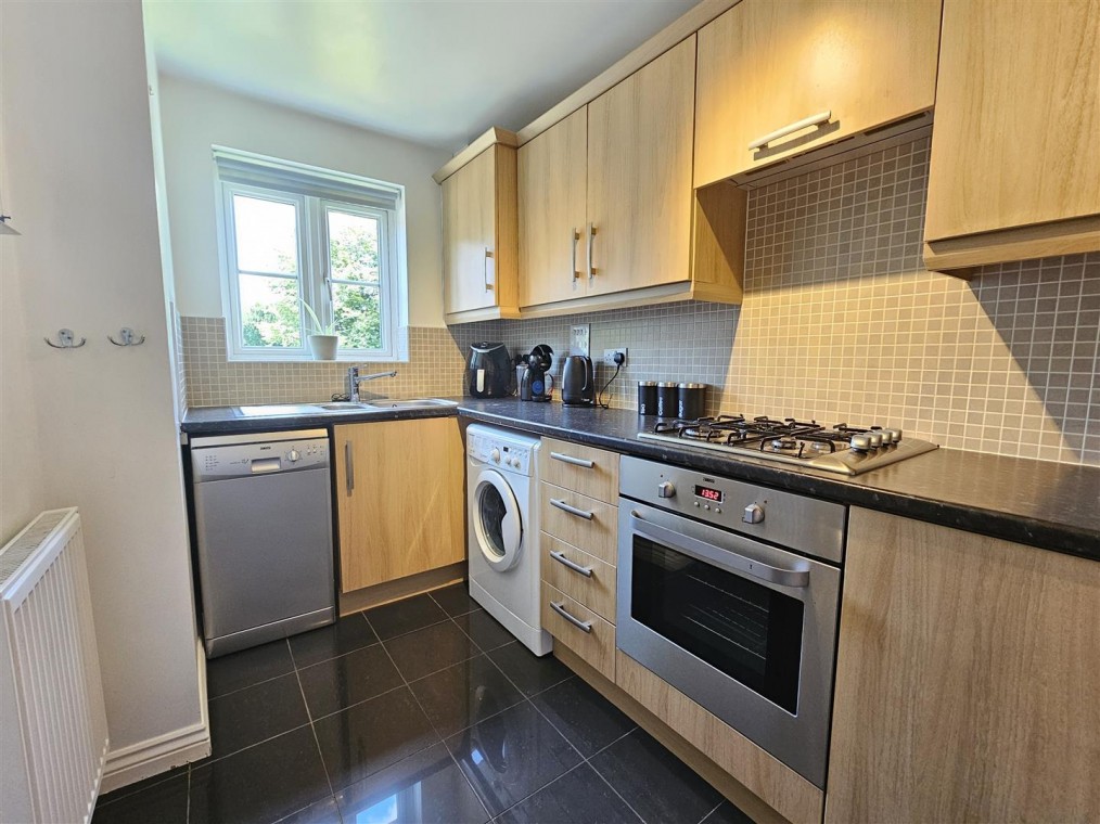 Foss Road, Hilton
