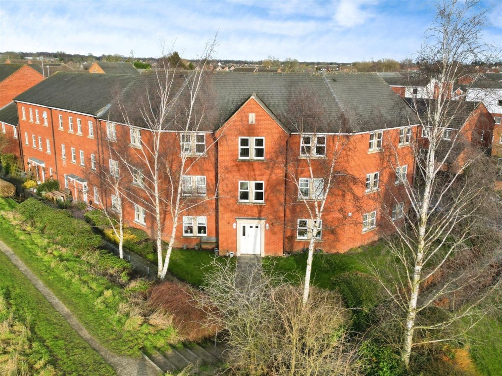 Wildhay Brook, Hilton
