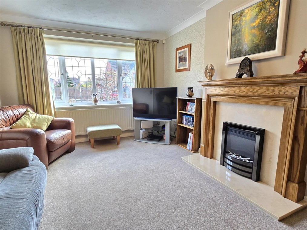 Pegasus Way, Hilton