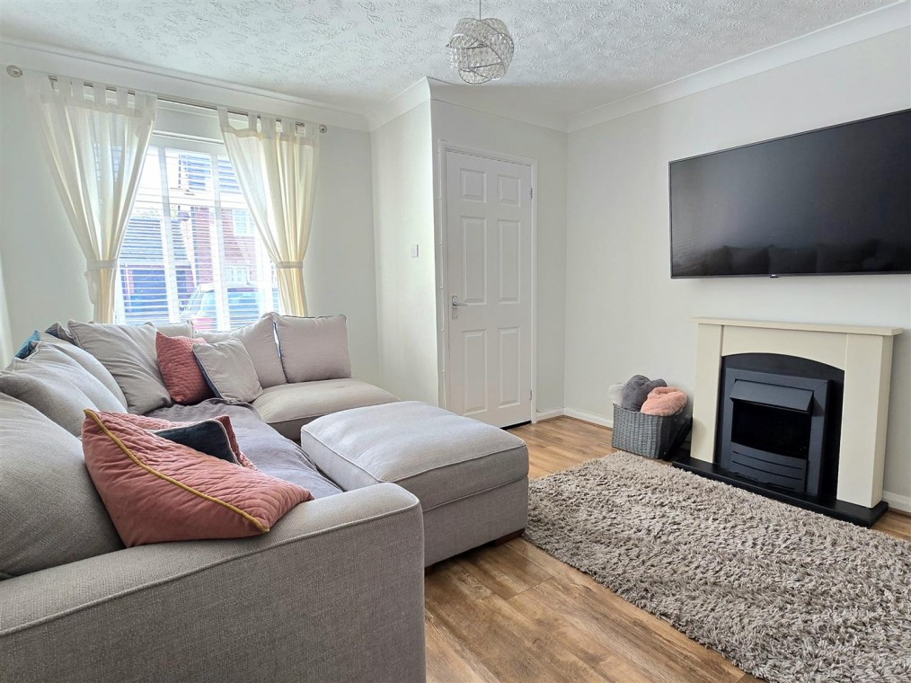 Halifax Close, Hilton, Derby