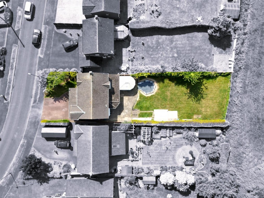 Hillside, Findern