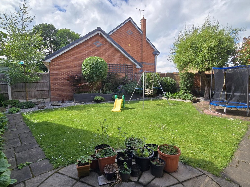 Enfield Close, Hilton, Derby