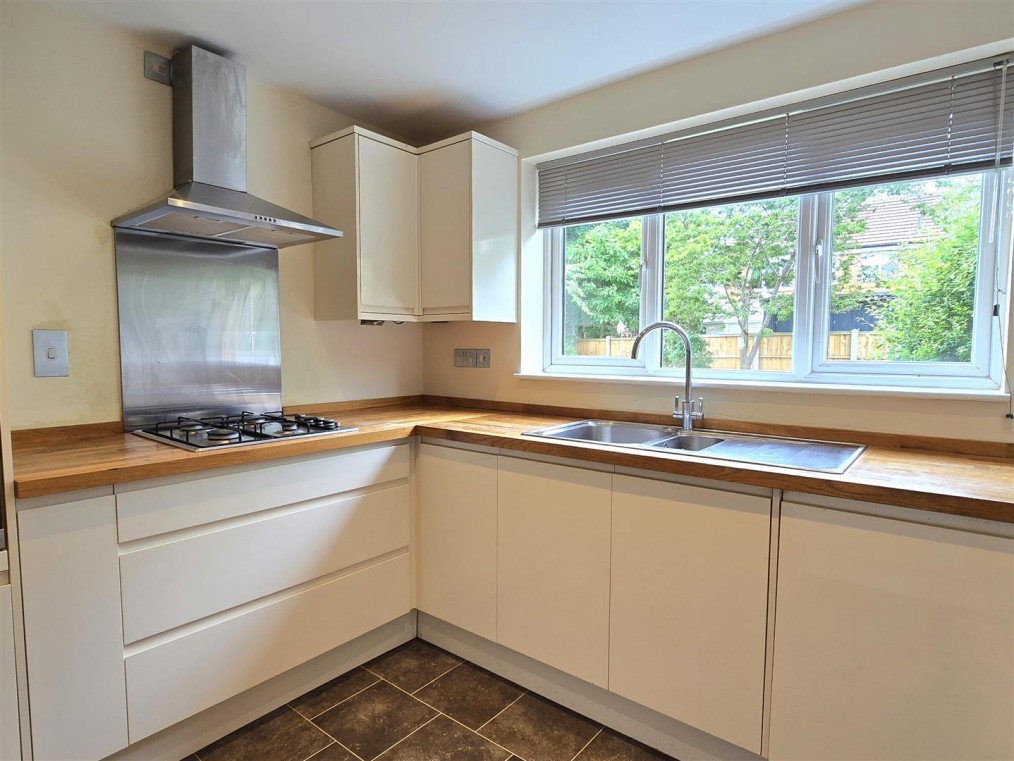Kelvedon Drive, Heatherton