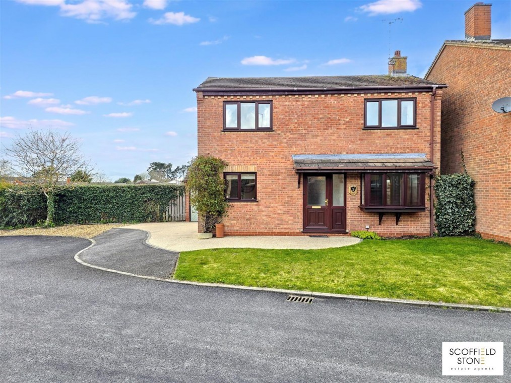 Cromwell Close, Tutbury, Burton-On-Trent