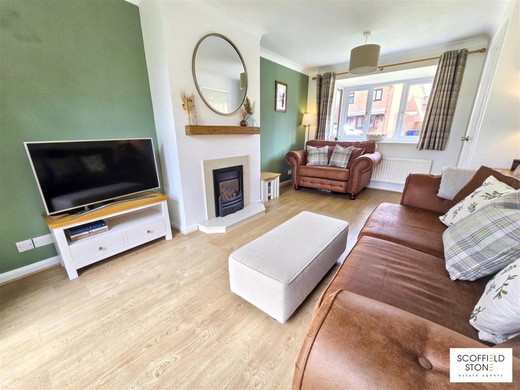 Cromwell Close, Tutbury, Burton-On-Trent