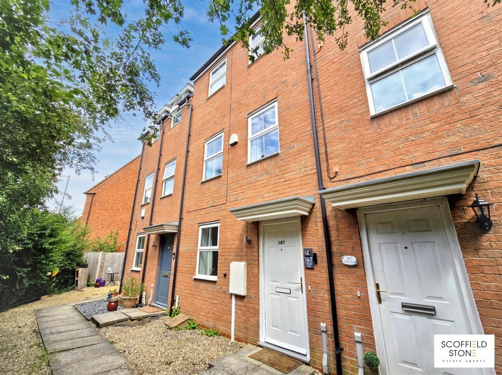 Welland Road, Hilton