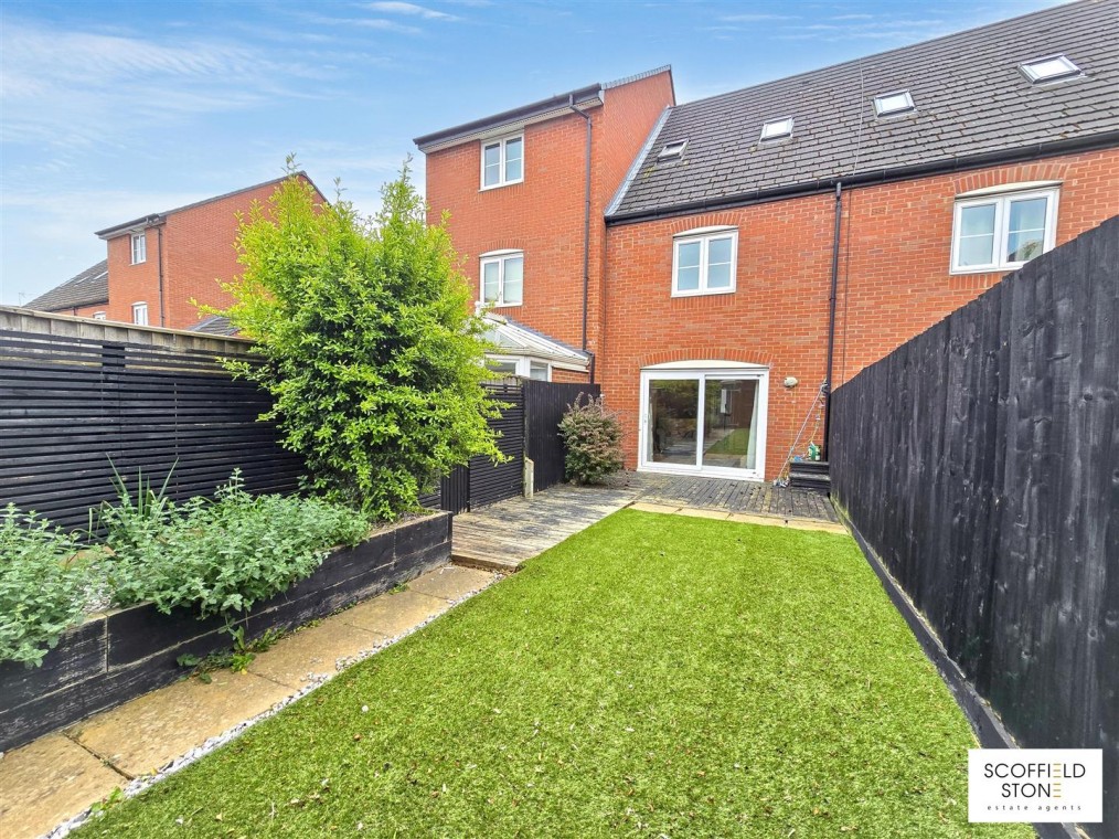 Dee Close, Hilton, Derby