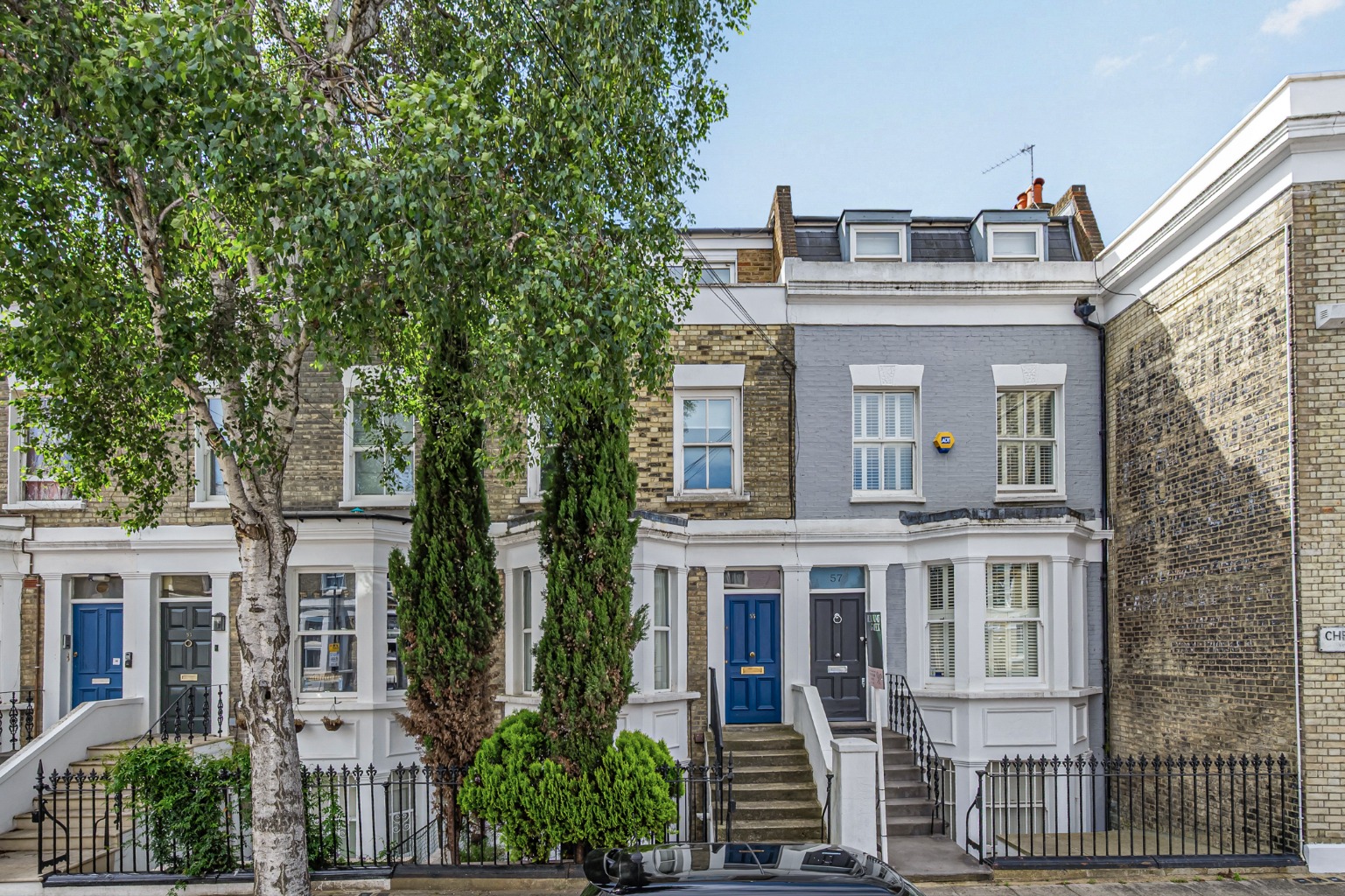 Chesson Road, London, W14