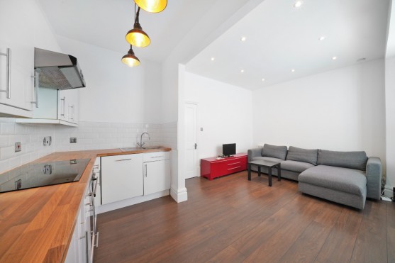 Barons Court Road, W14