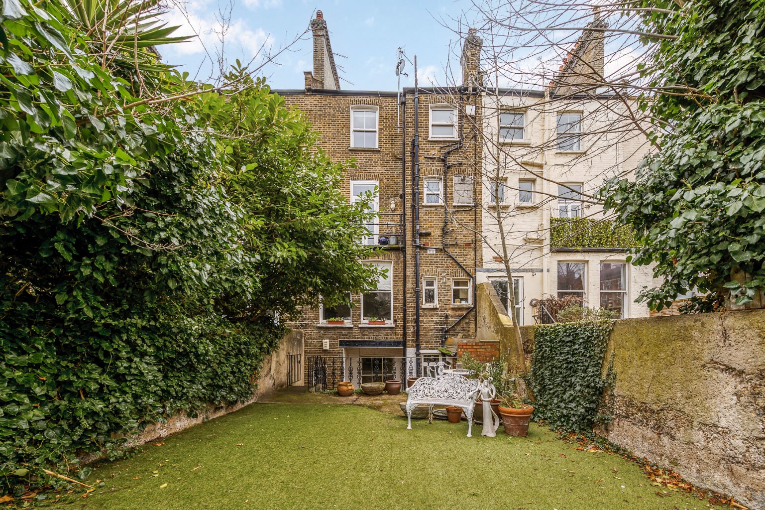 Glazbury Road, Raised Ground Floor, London, Greater London, W14