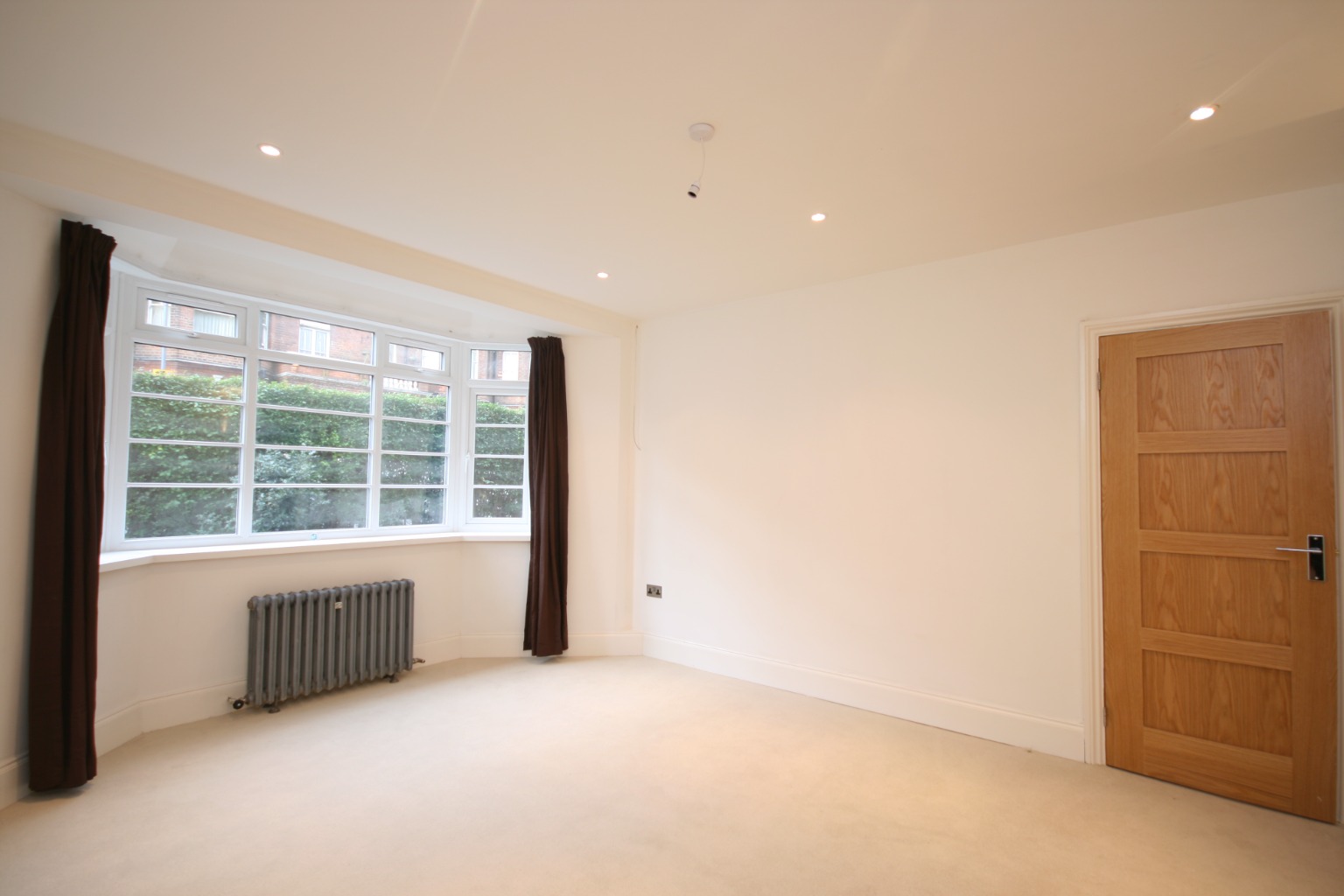 Barton Court, Barons Court Road, W14