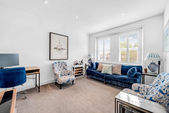 Barons Court Road, London, Greater London, W14