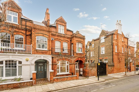 St. Andrews Road, London, W14