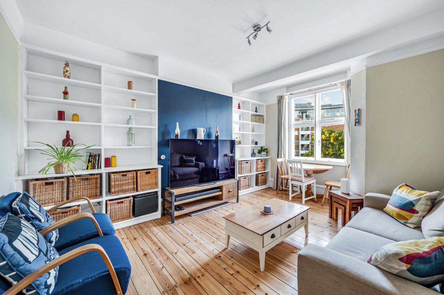 Talgarth Mansions, West Kensington, London, W14 9Df