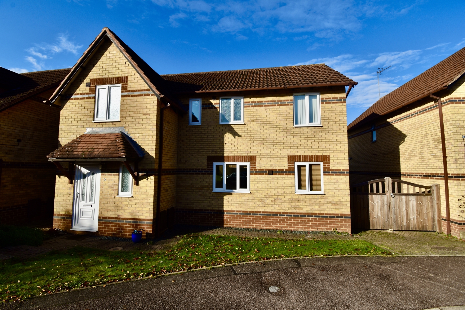 St Julien Close, Duston, Northampton NN5 6QX