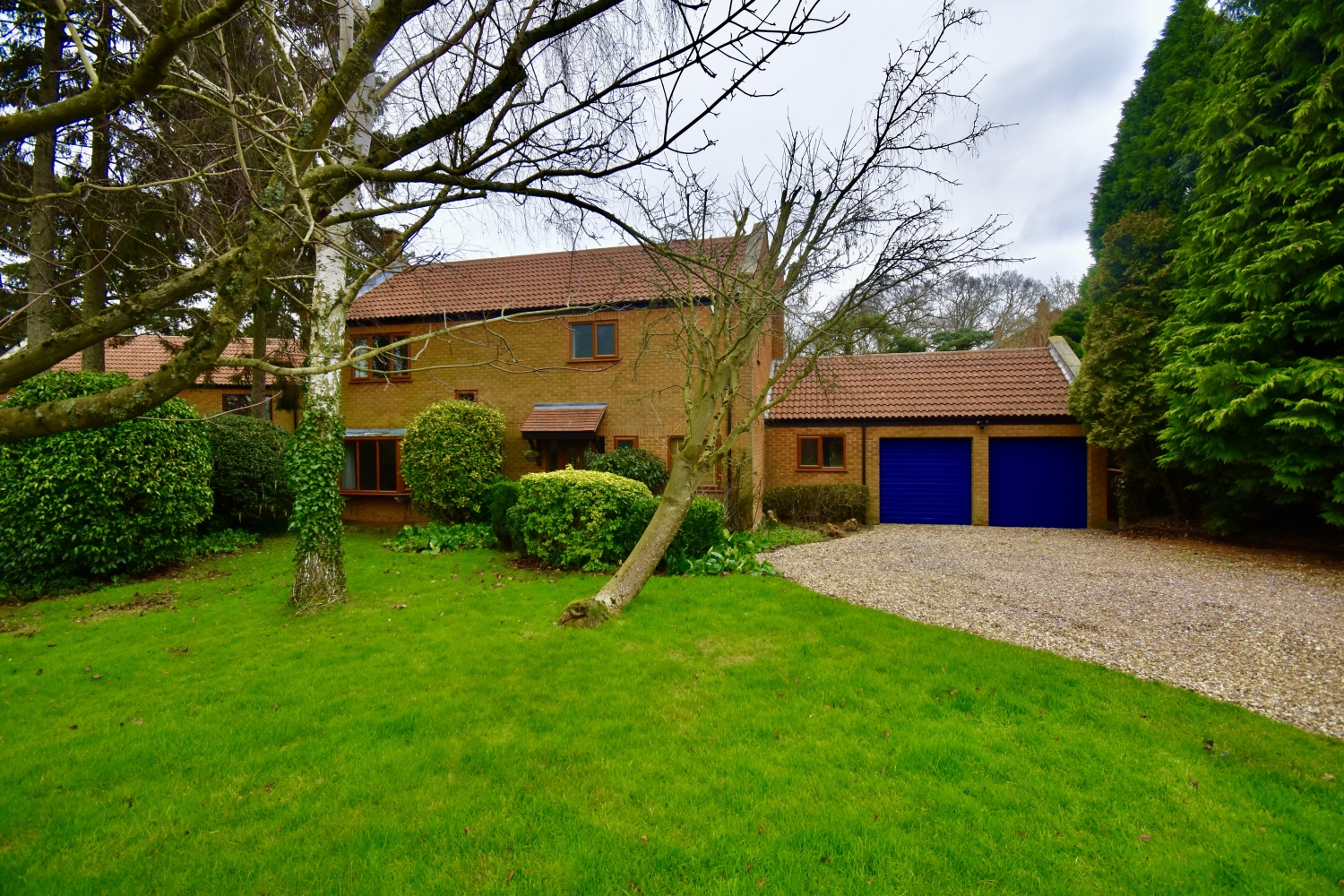 Pine Court, Little Brington, Northants NN7 4EZ