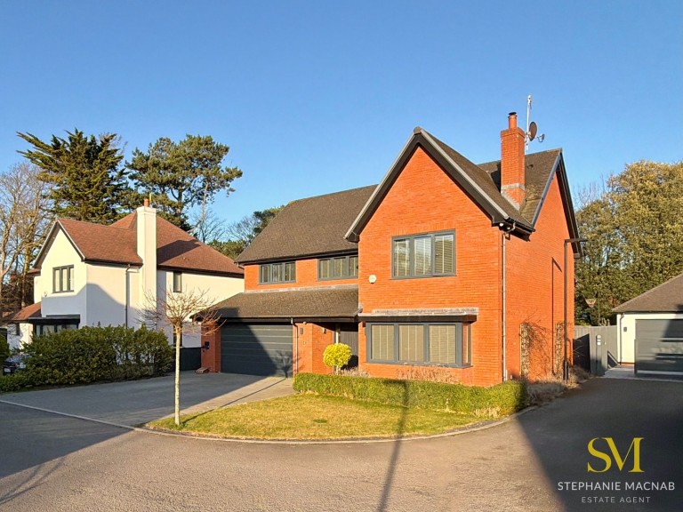 Victoria Road, Formby, Merseyside