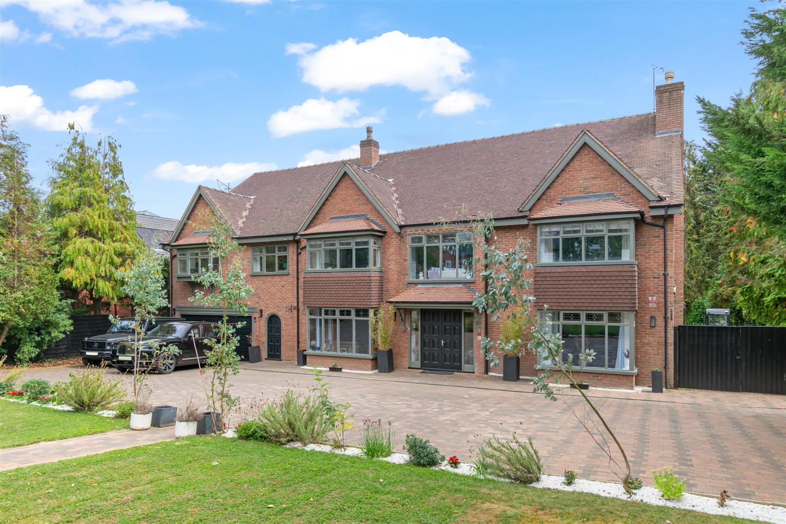 Lovelace Avenue, Solihull