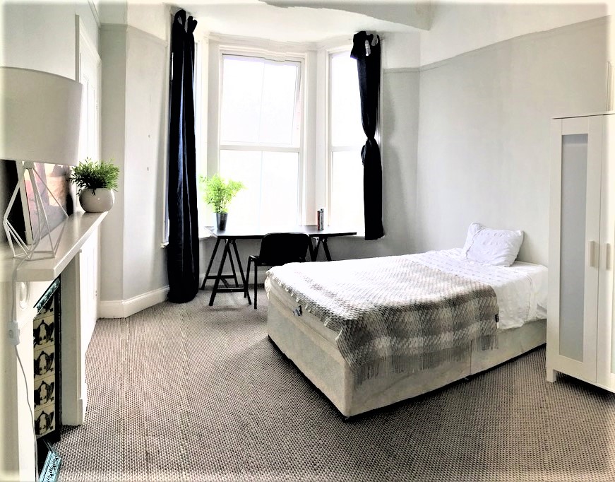 Hill Park Crescent, Plymouth