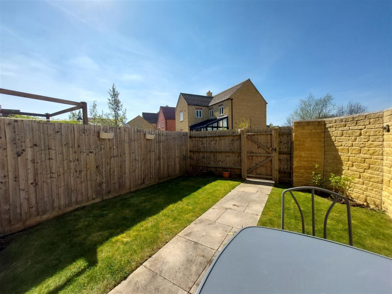 Hewins Place, Willersey Broadway