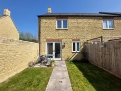 Hewins Place, Willersey Broadway