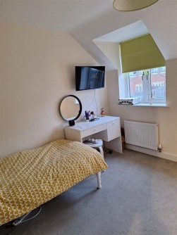 8 Reynolds Close, Wotton-Under-Edge - shared ownership