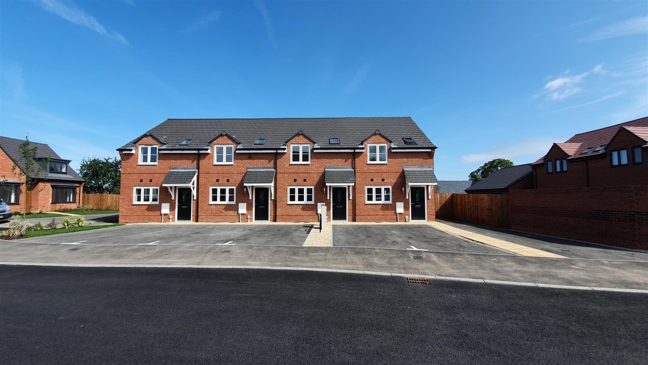 Yew Tree Close, Staunton, Corse - Rent to Buy