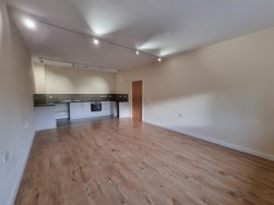 9 Foxglove Gardens, High Street, Coleford