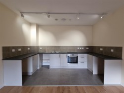 9 Foxglove Gardens, High Street, Coleford