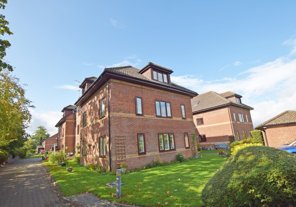 St. Mary's Close, Alton, Hampshire