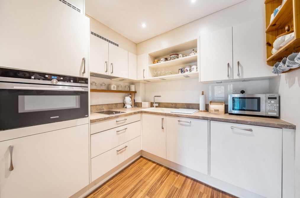 Adams Way, Alton, Hampshire