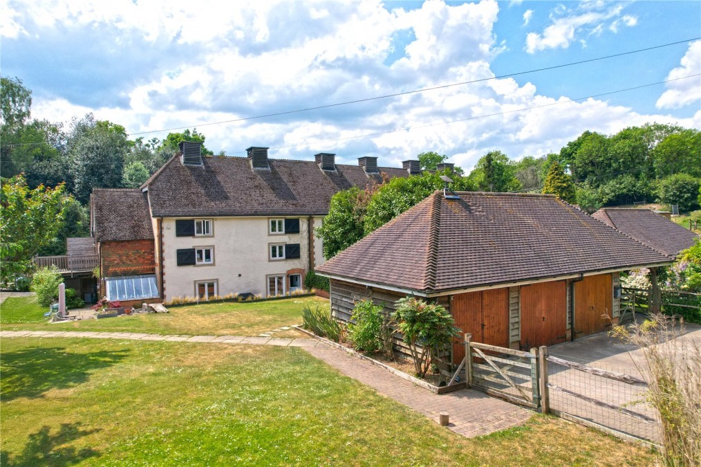 Rock House Lane, Runfold, Farnham