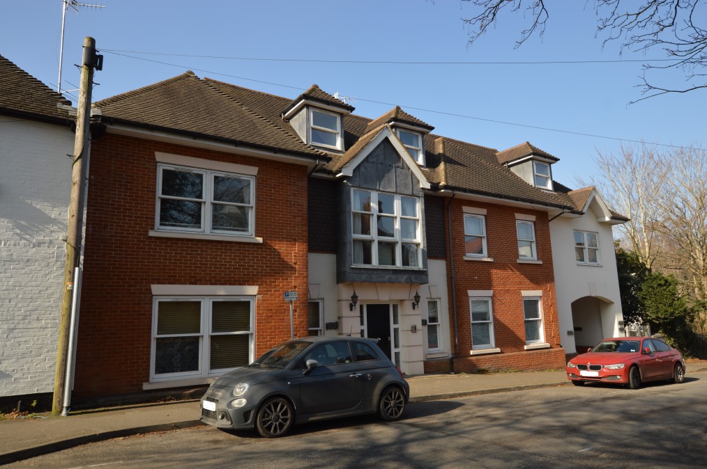 Station Road, Godalming, Surrey